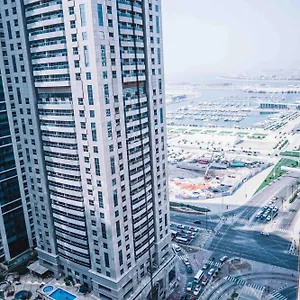 Gorgeous And Sea Views From A High-rise دبي